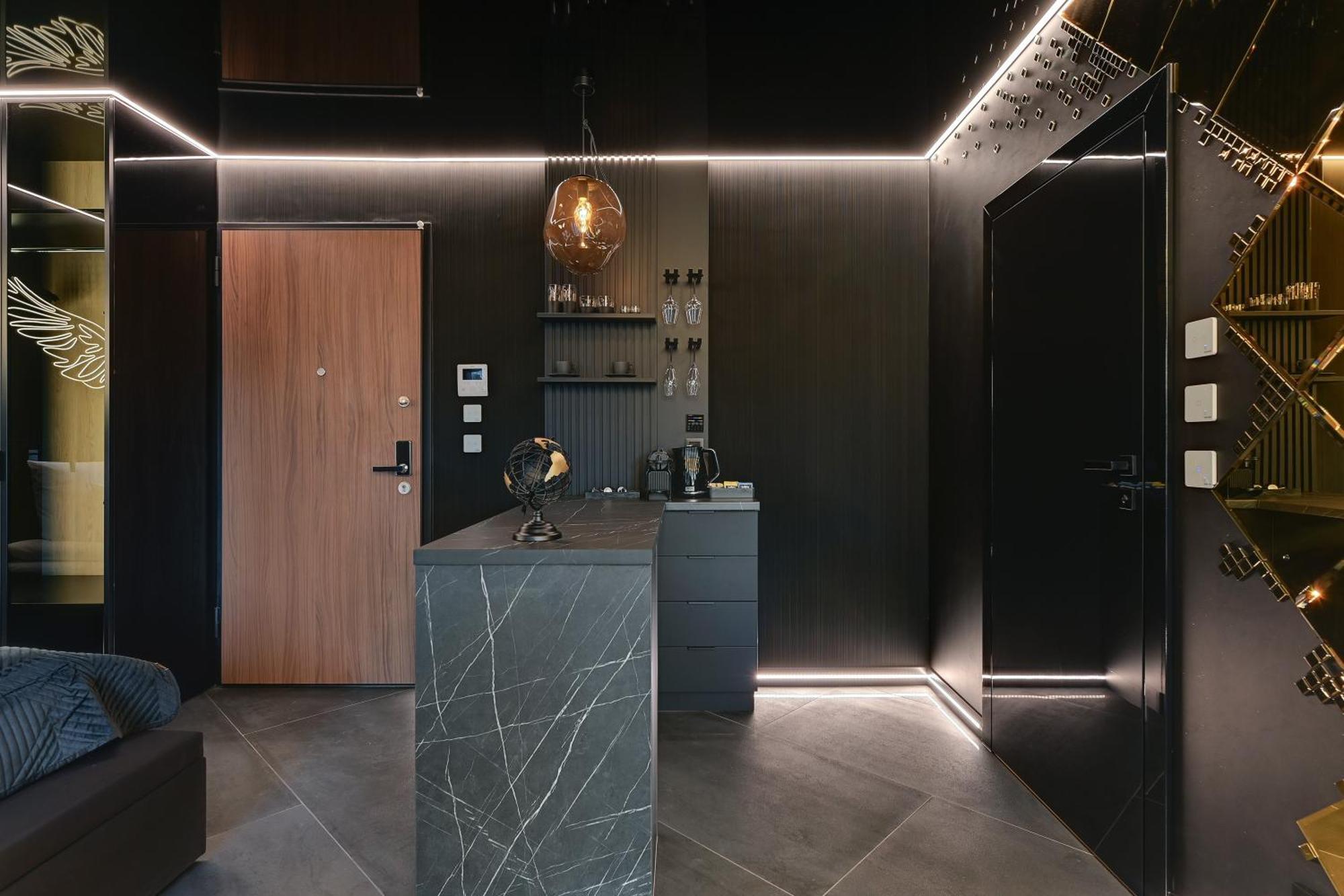 Nadmotlawie Hollywood Jacuzzi Suite By Downtown Apartments — Photos 3